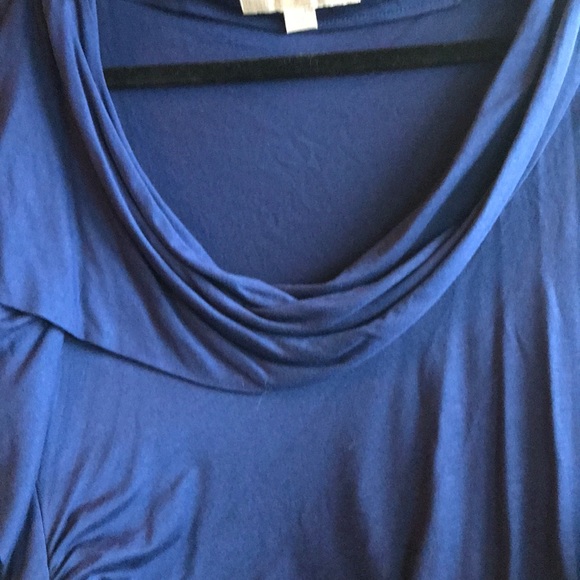 Top - Picture 2 of 2